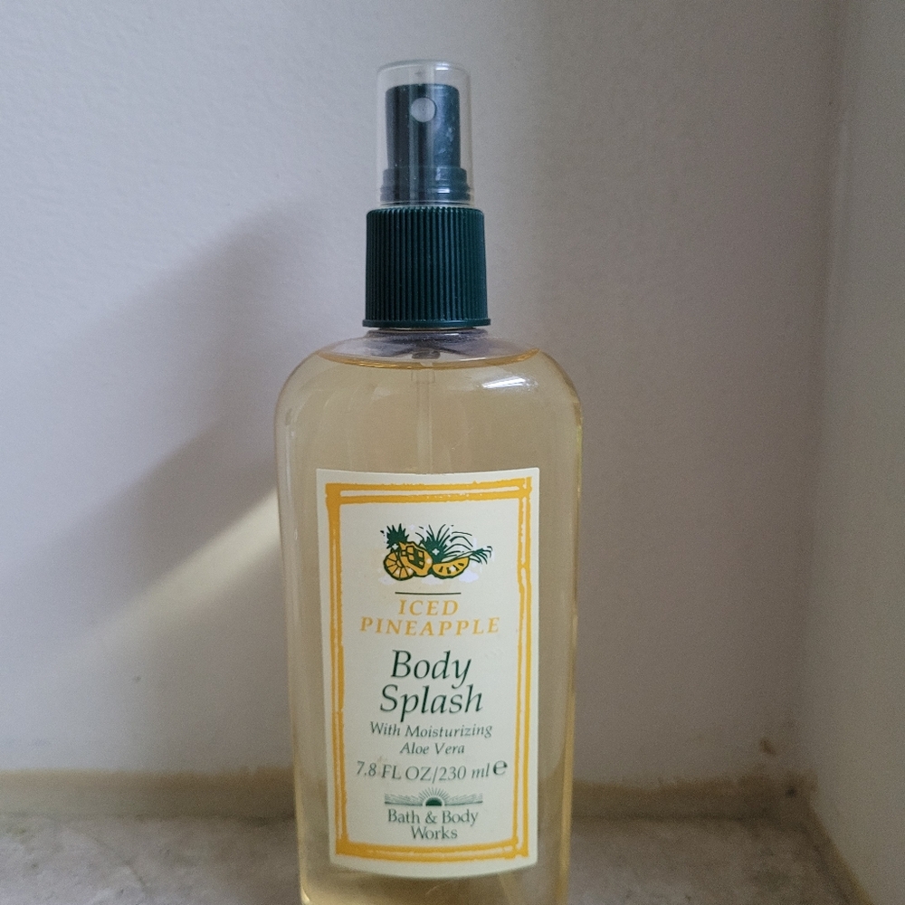 Bath & Body Works Iced Pineapple Body Splash Spray BBW "RARE" 7.8 FLOZ Unused